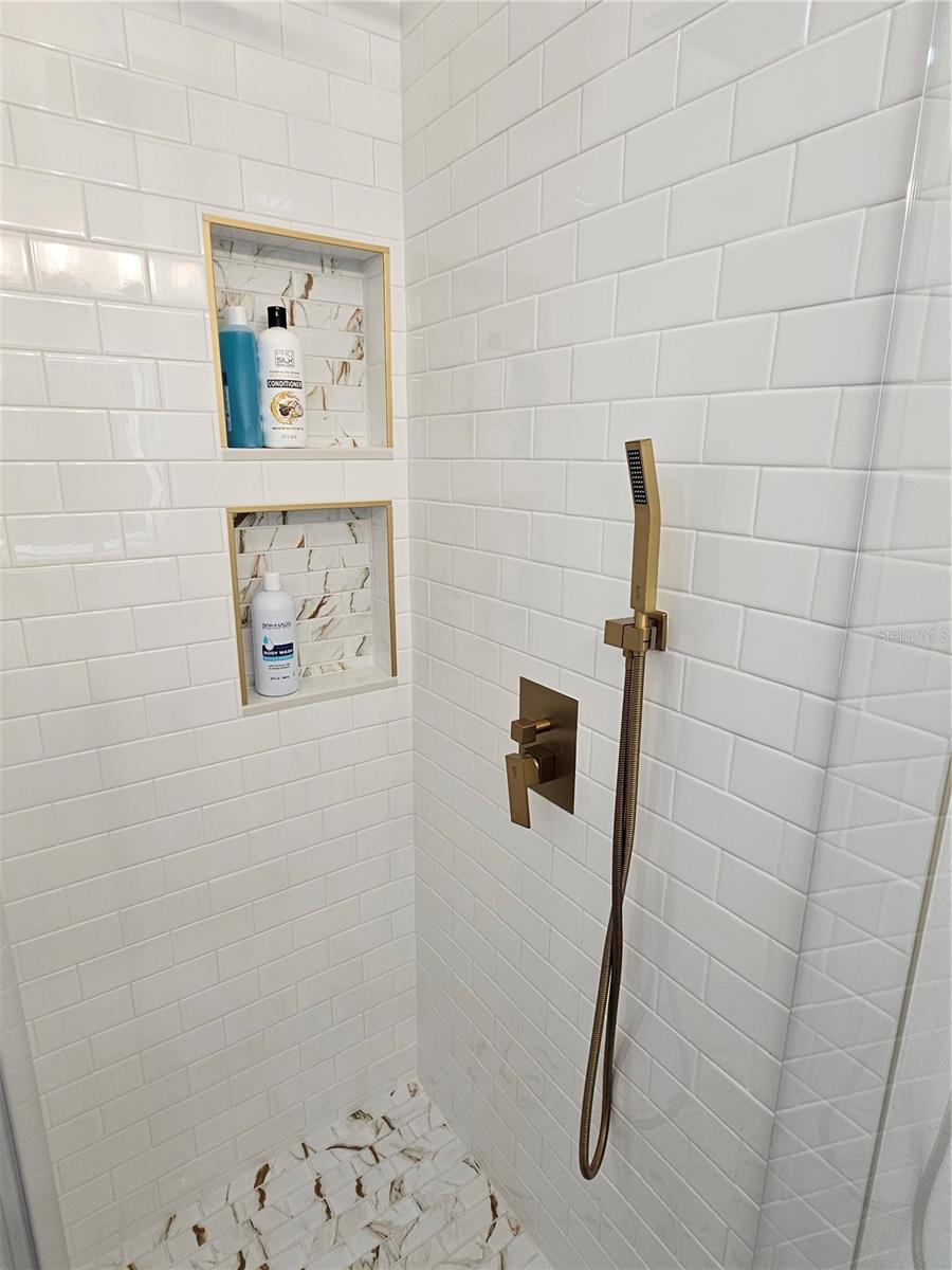 Image 58 of 65 For 2075 Jewell Avenue