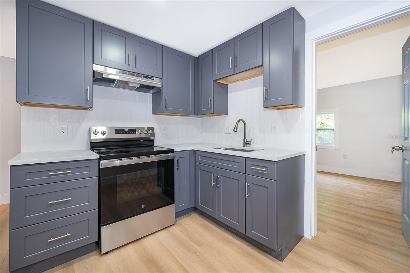 Image 5 of 9 For 613 Citrus Street A