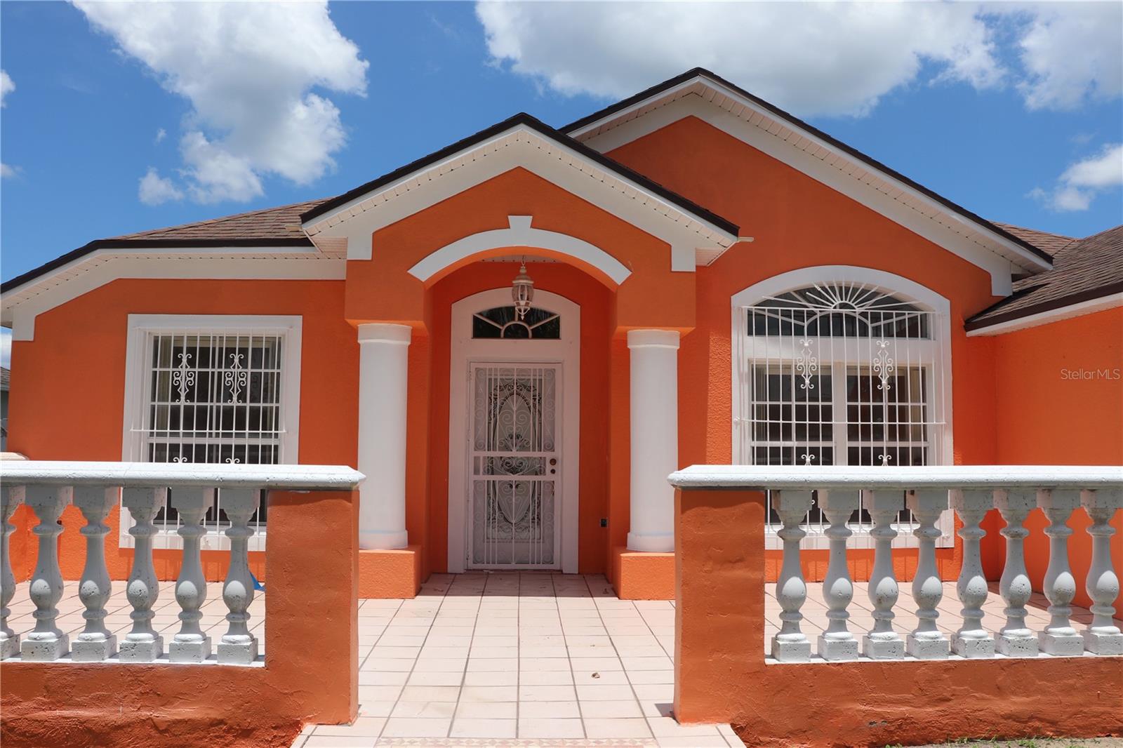 Image 7 of 38 For 413 Martigues Drive