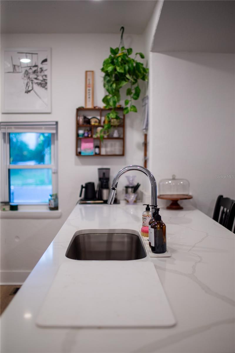 Image 4 of 7 For 112 Avocado Avenue