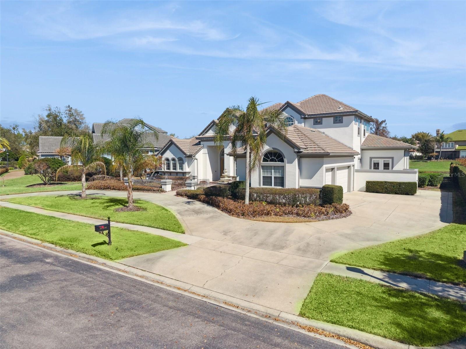 Image 4 of 66 For 10914 Emerald Chase Drive