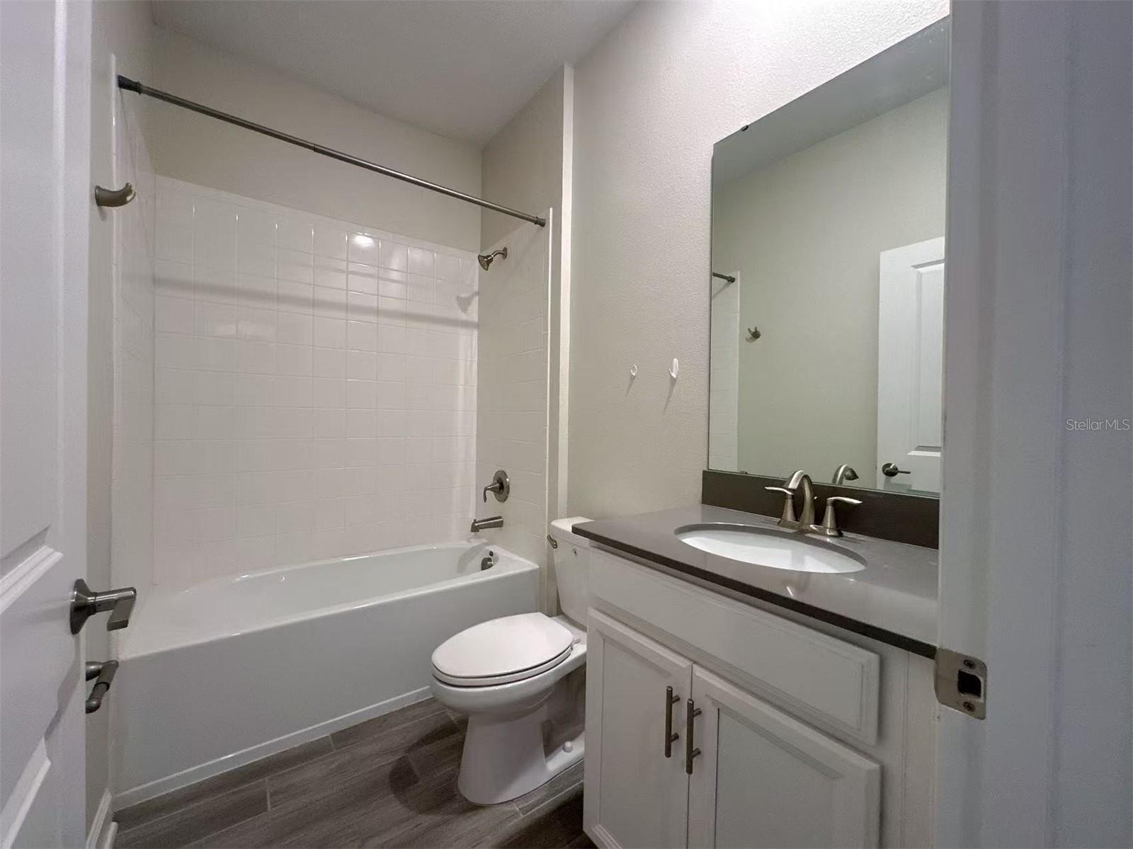 Image 18 of 21 For 2838 American Elm Cove