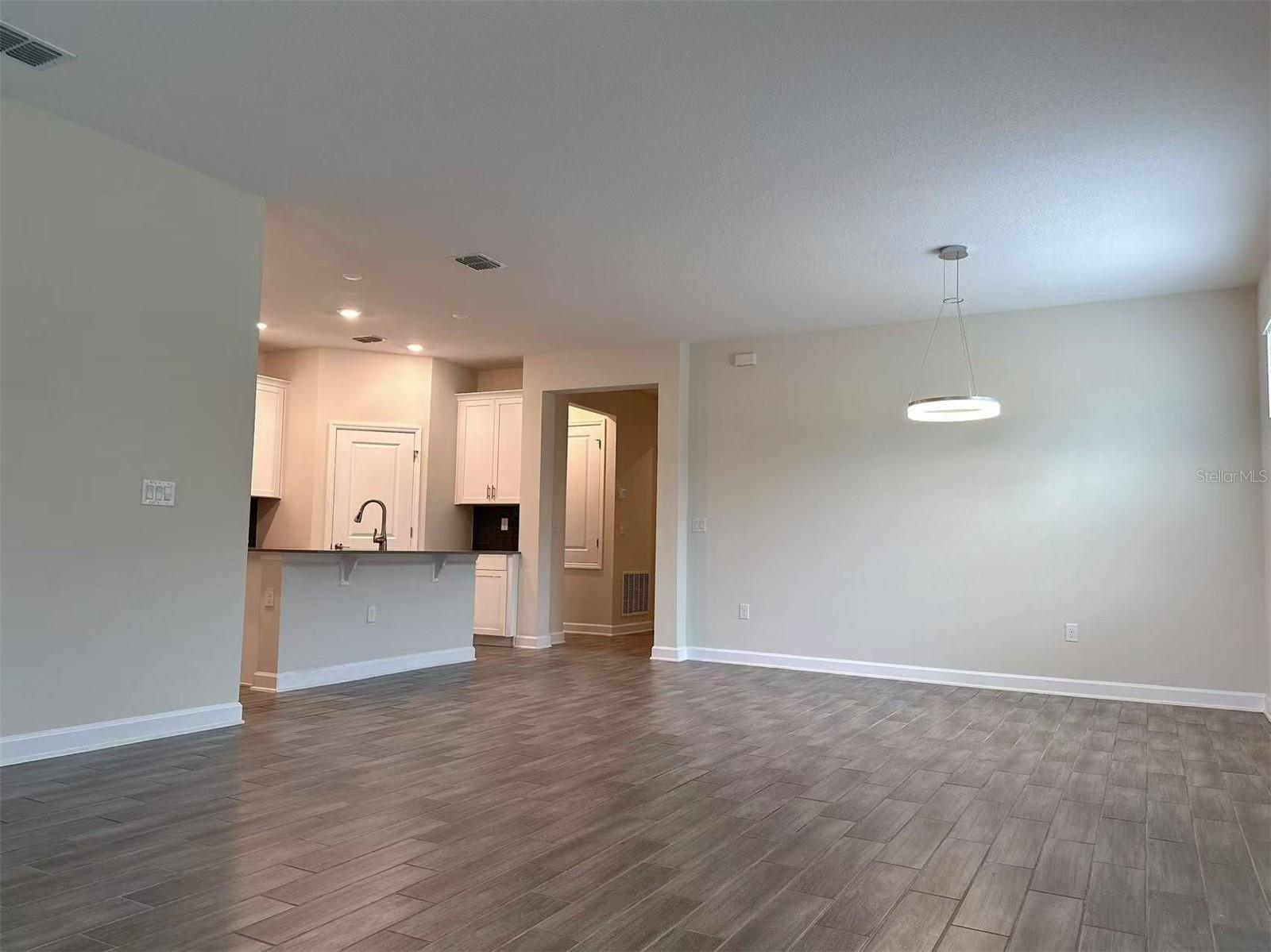 Image 2 of 21 For 2838 American Elm Cove