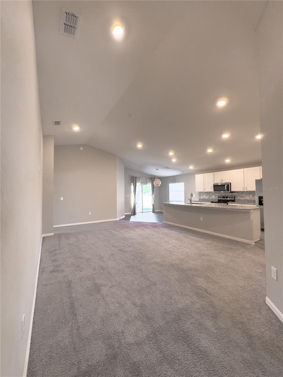 Image 10 of 23 For 4339 Swan Street