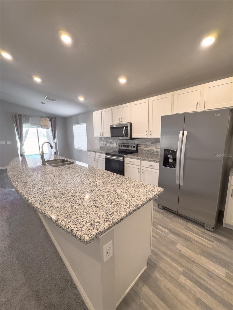 Image 13 of 23 For 4339 Swan Street