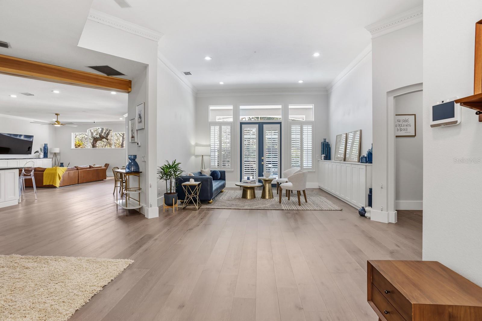 Image 11 of 72 For 8643 Crestgate Circle