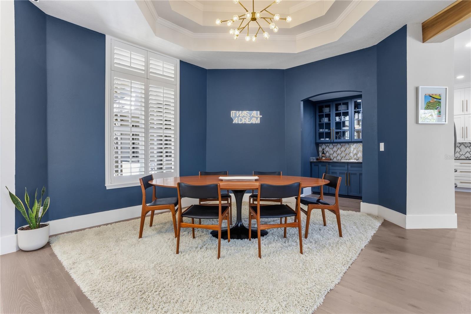 Image 15 of 72 For 8643 Crestgate Circle