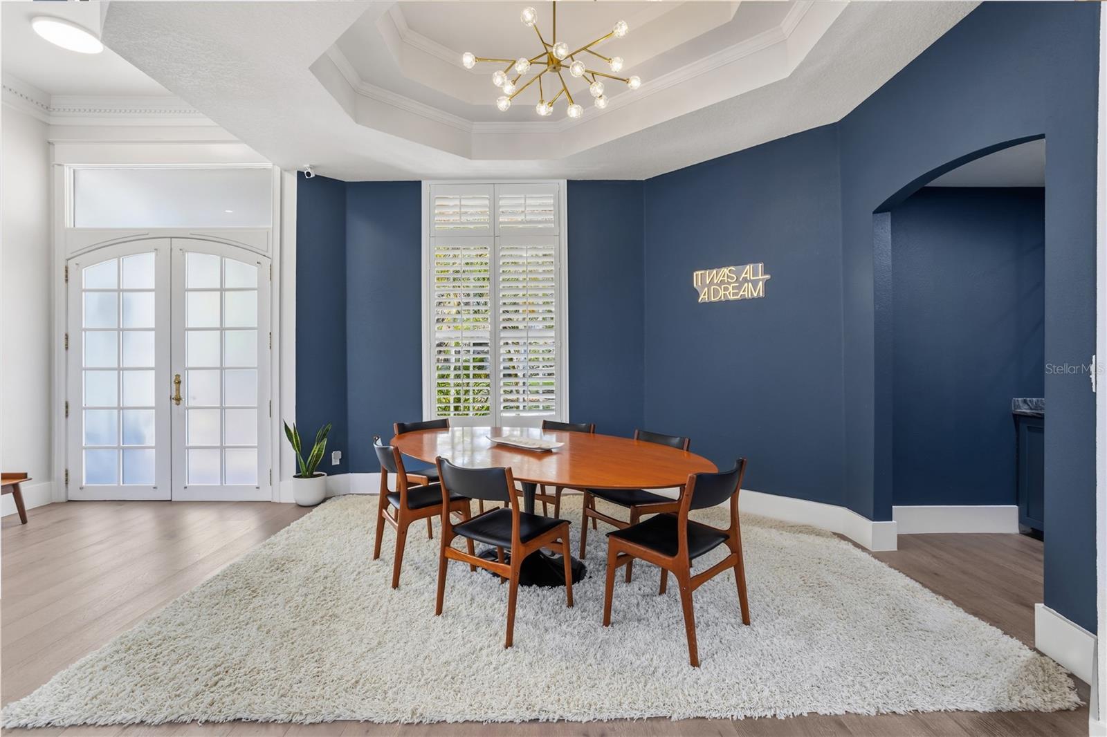 Image 16 of 72 For 8643 Crestgate Circle