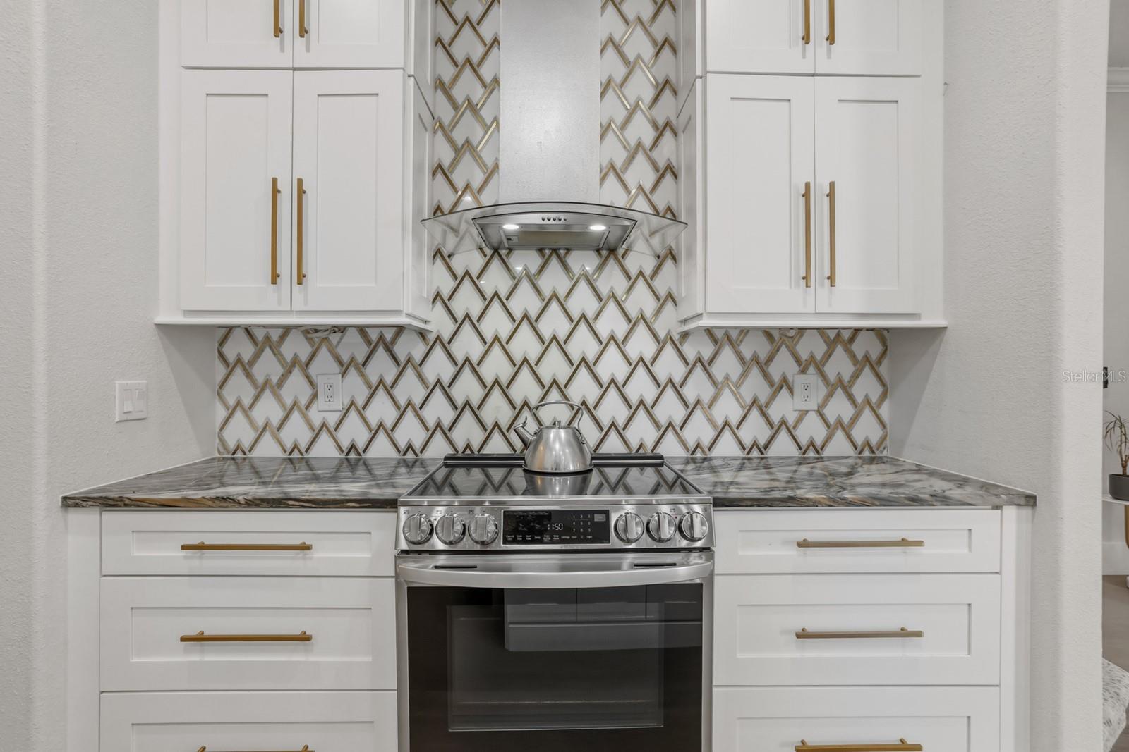 Image 24 of 72 For 8643 Crestgate Circle