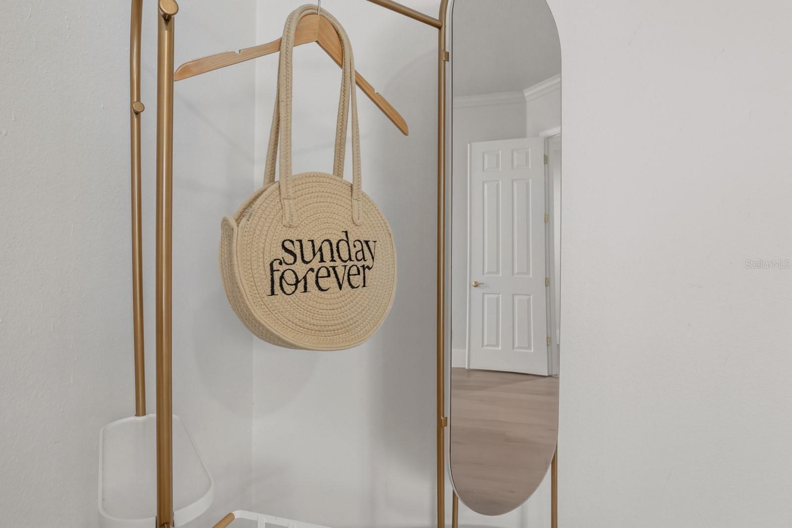 Image 35 of 72 For 8643 Crestgate Circle