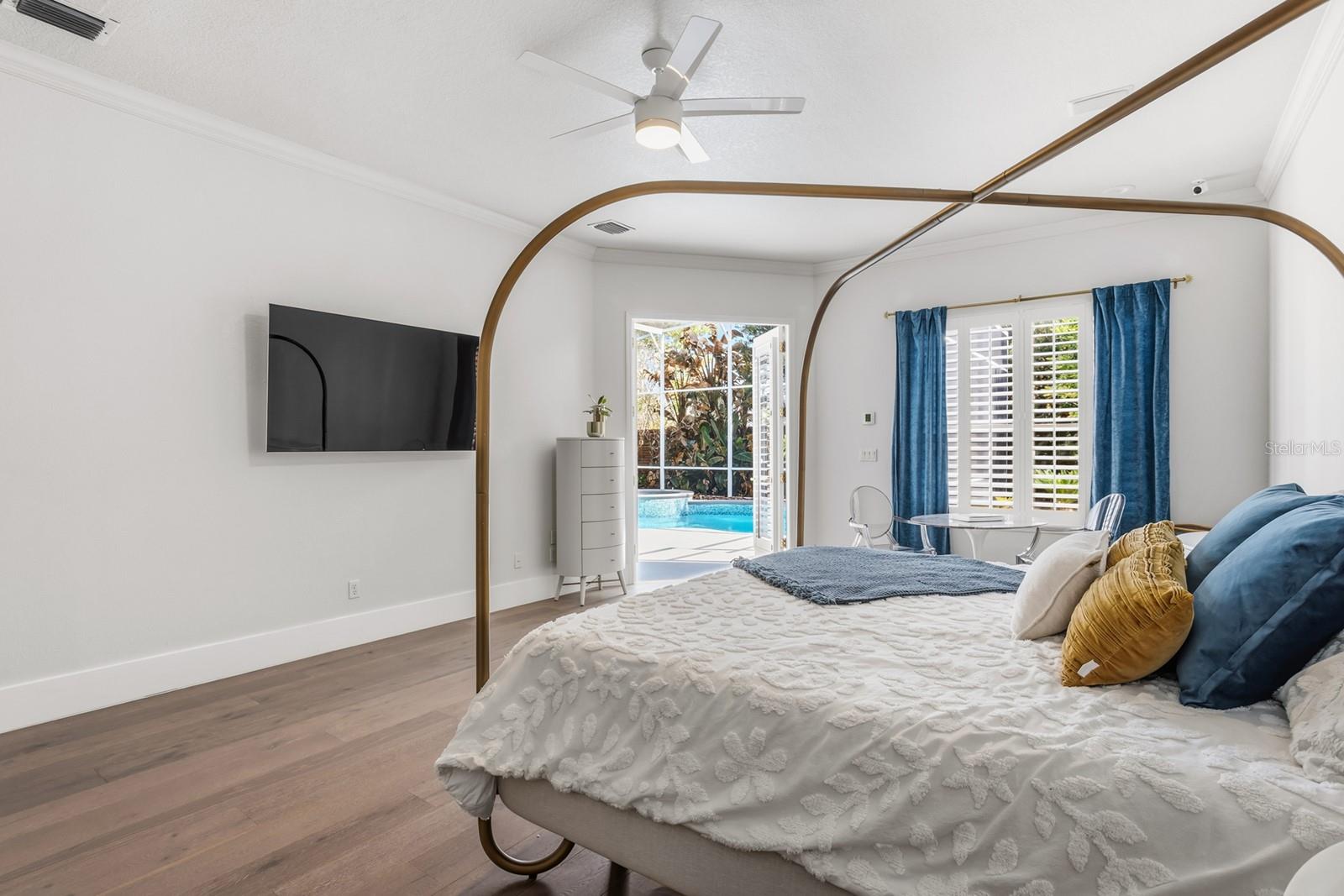 Image 37 of 72 For 8643 Crestgate Circle