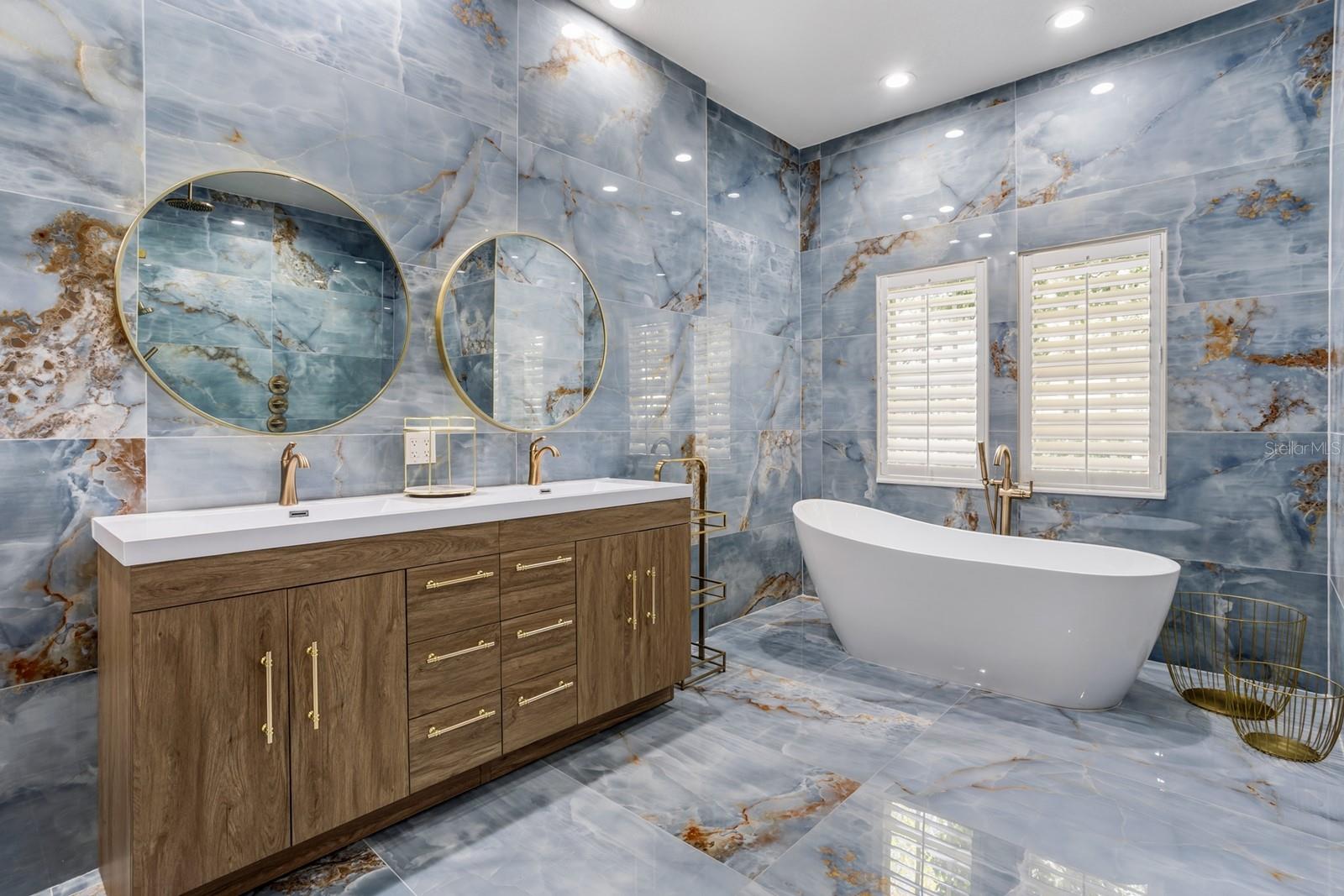 Image 41 of 72 For 8643 Crestgate Circle