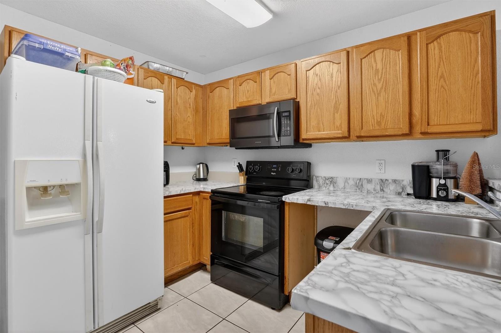 Image 32 of 45 For 718-720 Leopard Court