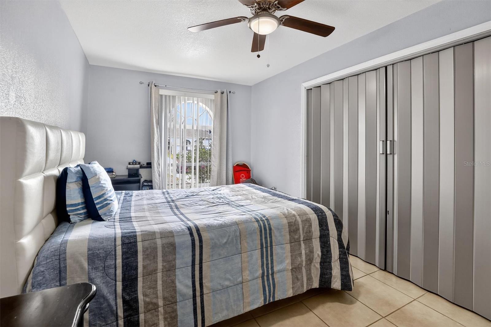 Image 40 of 45 For 718-720 Leopard Court