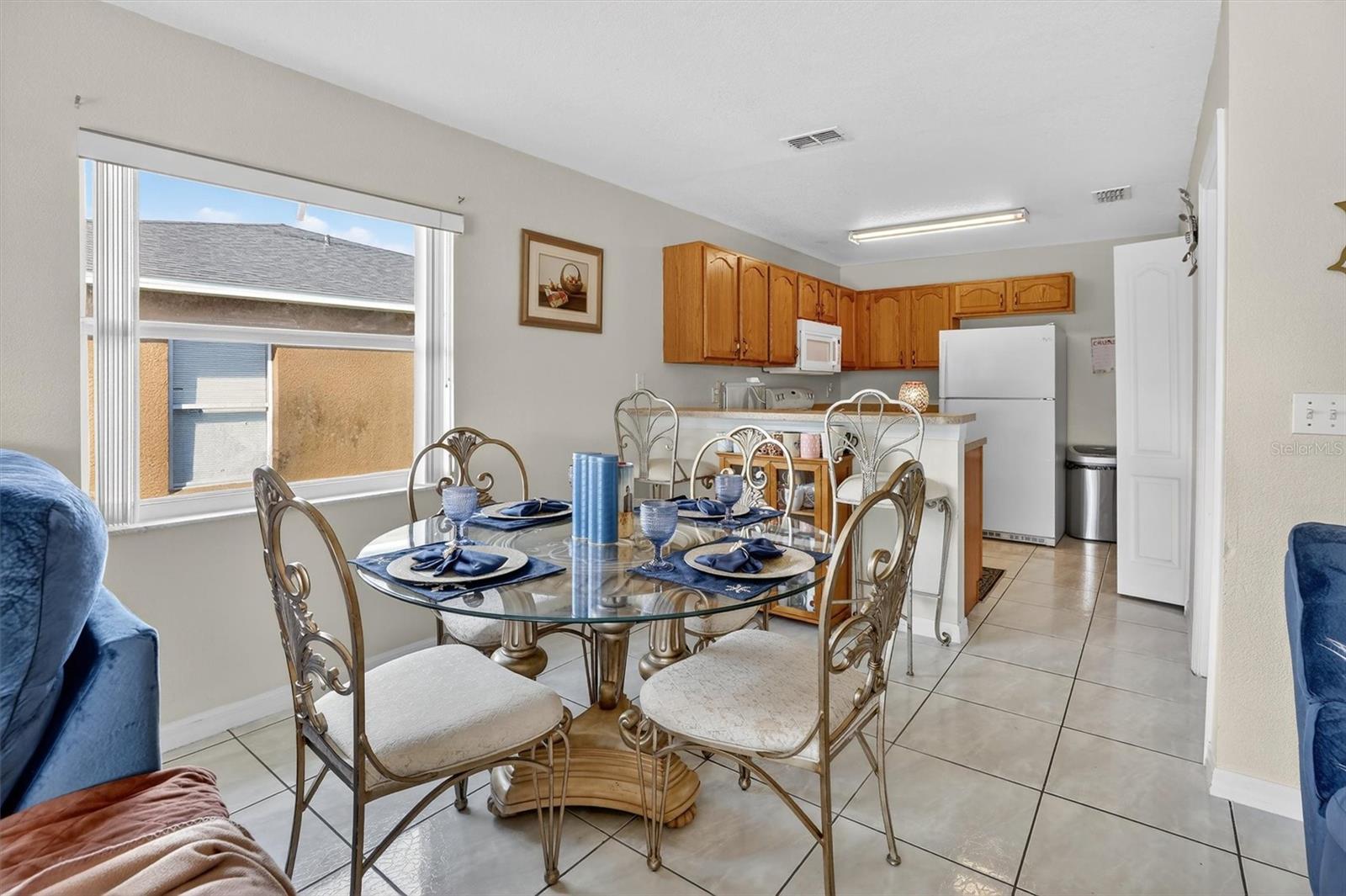 Image 8 of 45 For 718-720 Leopard Court