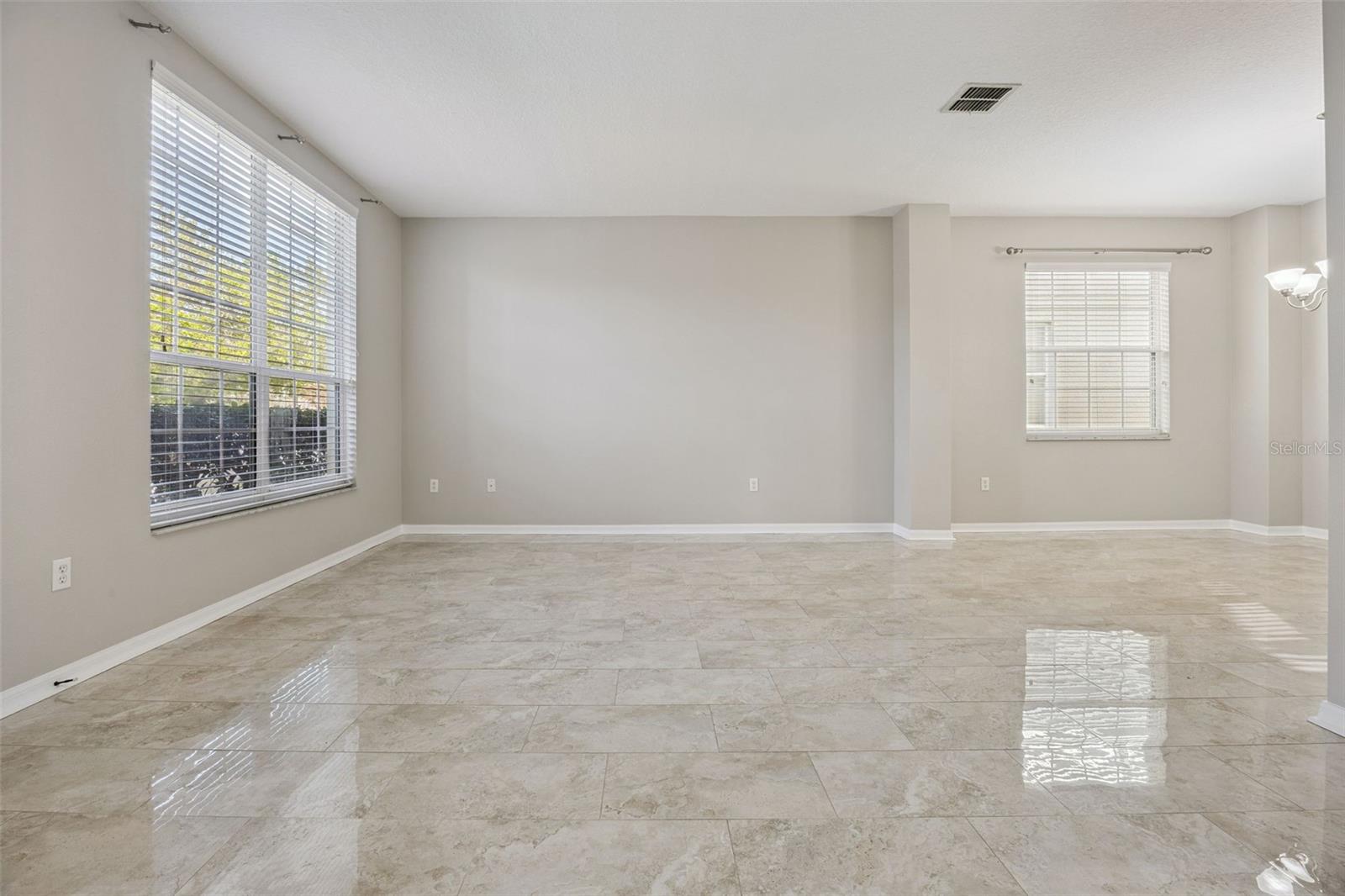 Image 14 of 57 For 13156 Moro Court