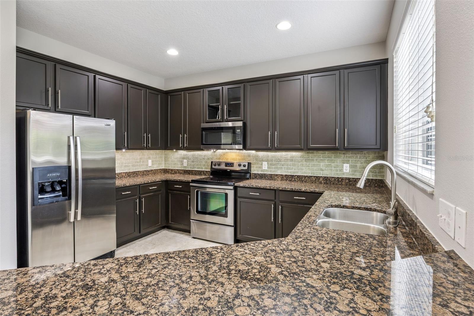 Image 23 of 57 For 13156 Moro Court