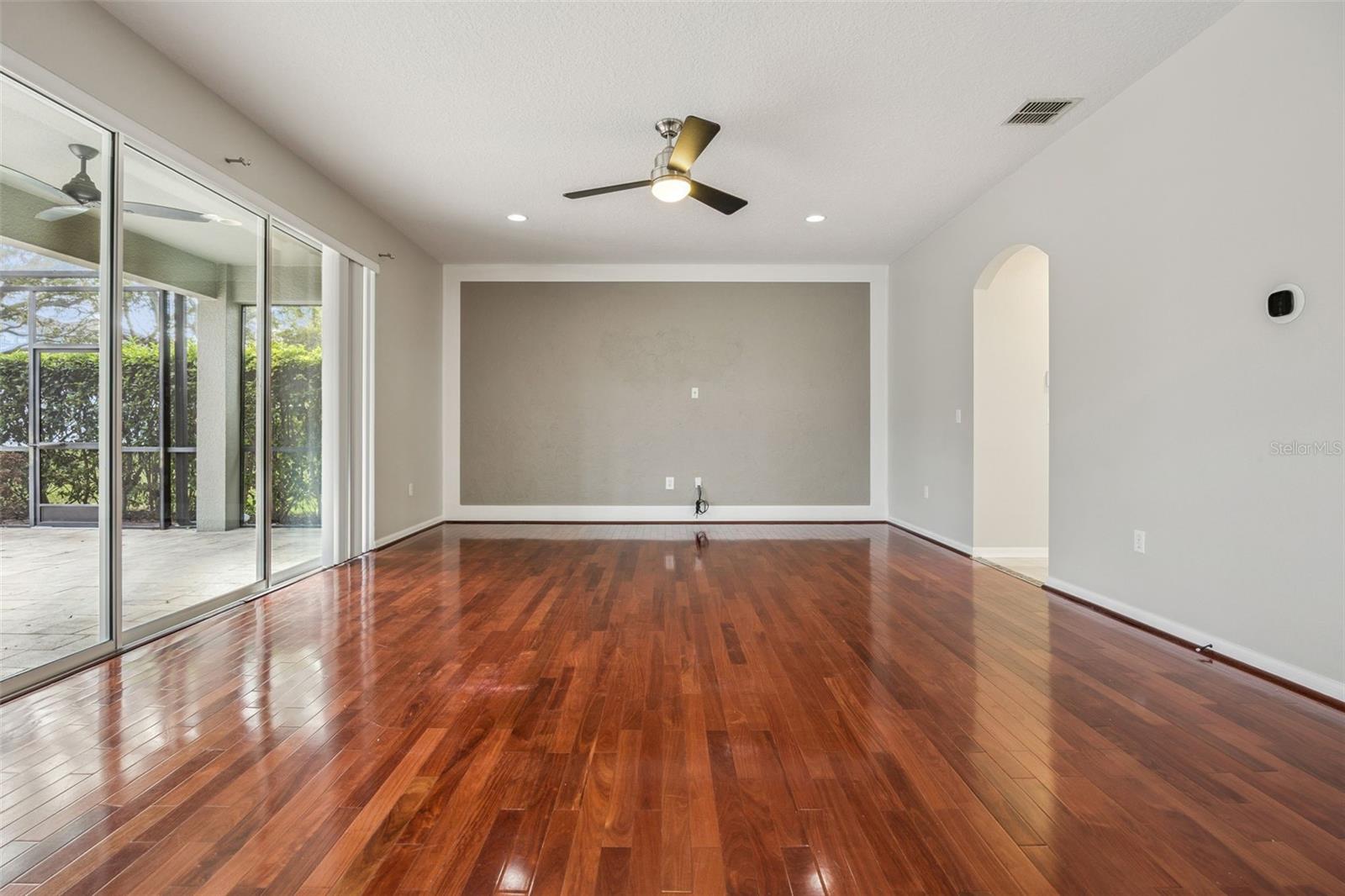 Image 27 of 57 For 13156 Moro Court