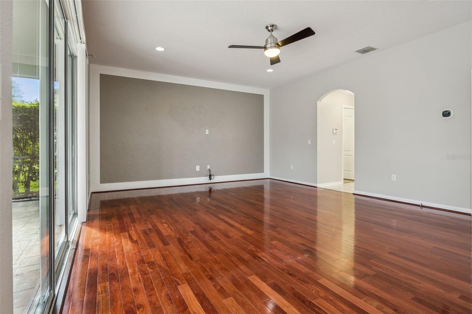 Image 28 of 57 For 13156 Moro Court