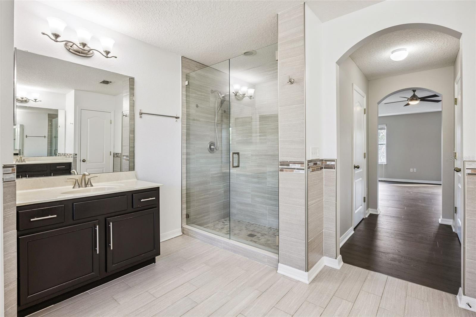 Image 39 of 57 For 13156 Moro Court