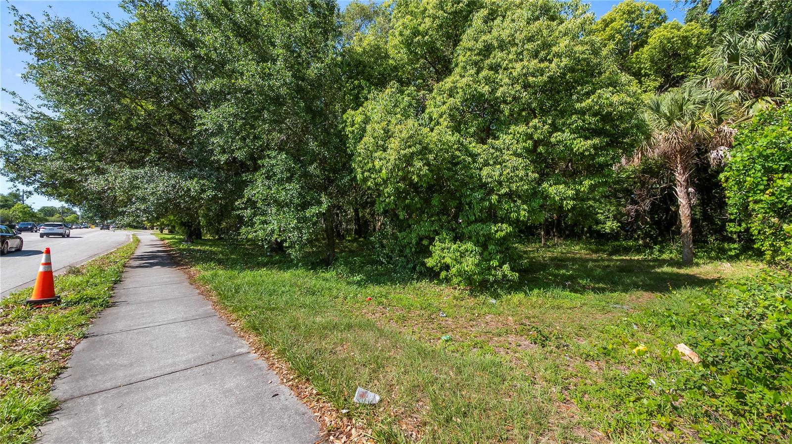 Image 28 of 58 For 1500 Hoagland Boulevard