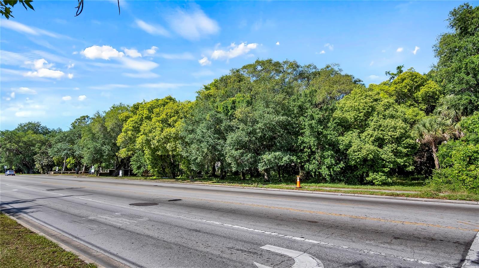 Image 31 of 58 For 1500 Hoagland Boulevard