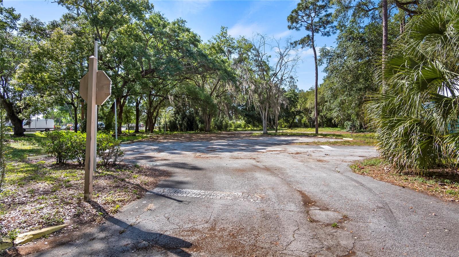 Image 52 of 58 For 1500 Hoagland Boulevard