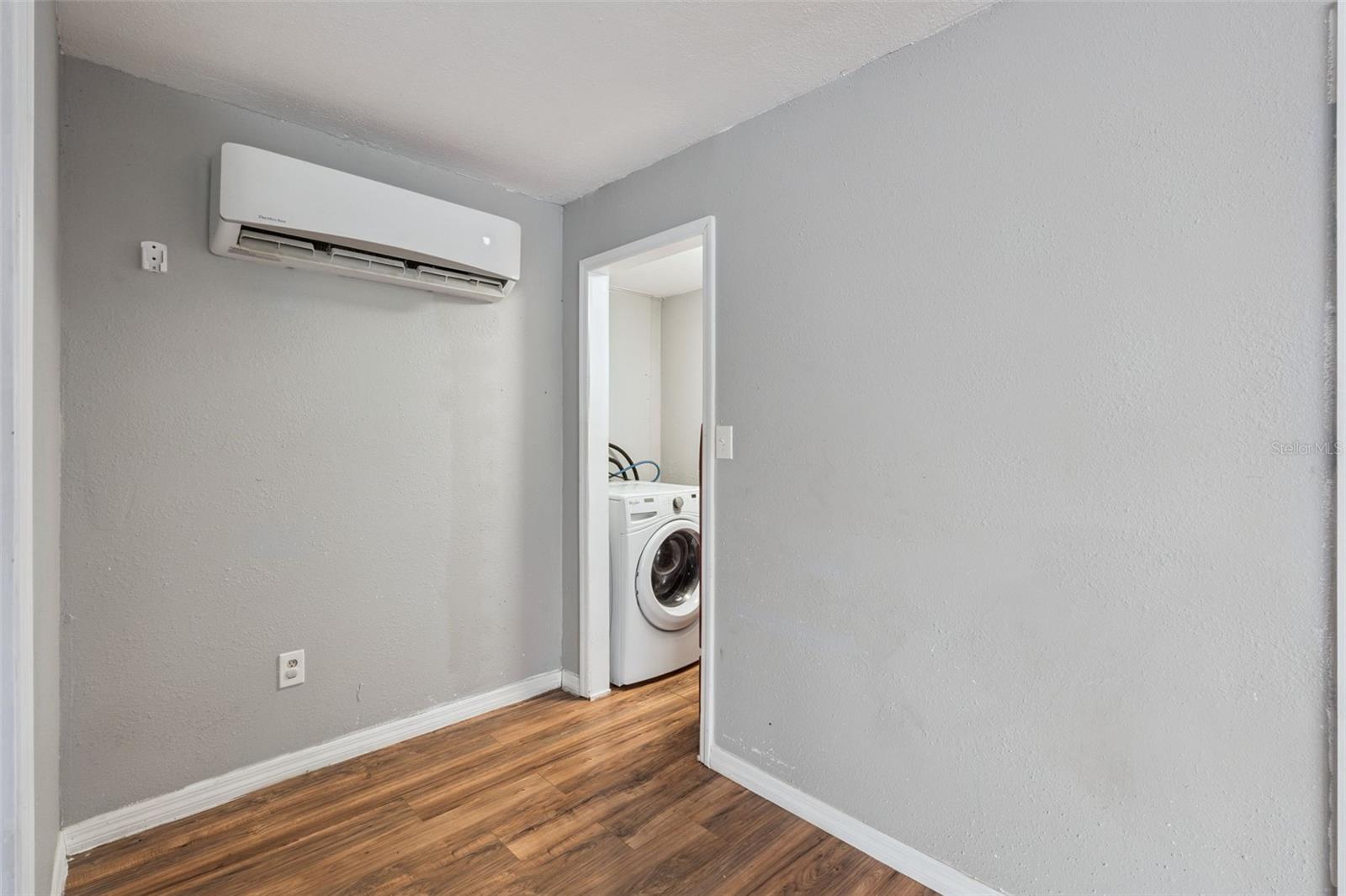 Image 15 of 19 For 1508 Main Street 1