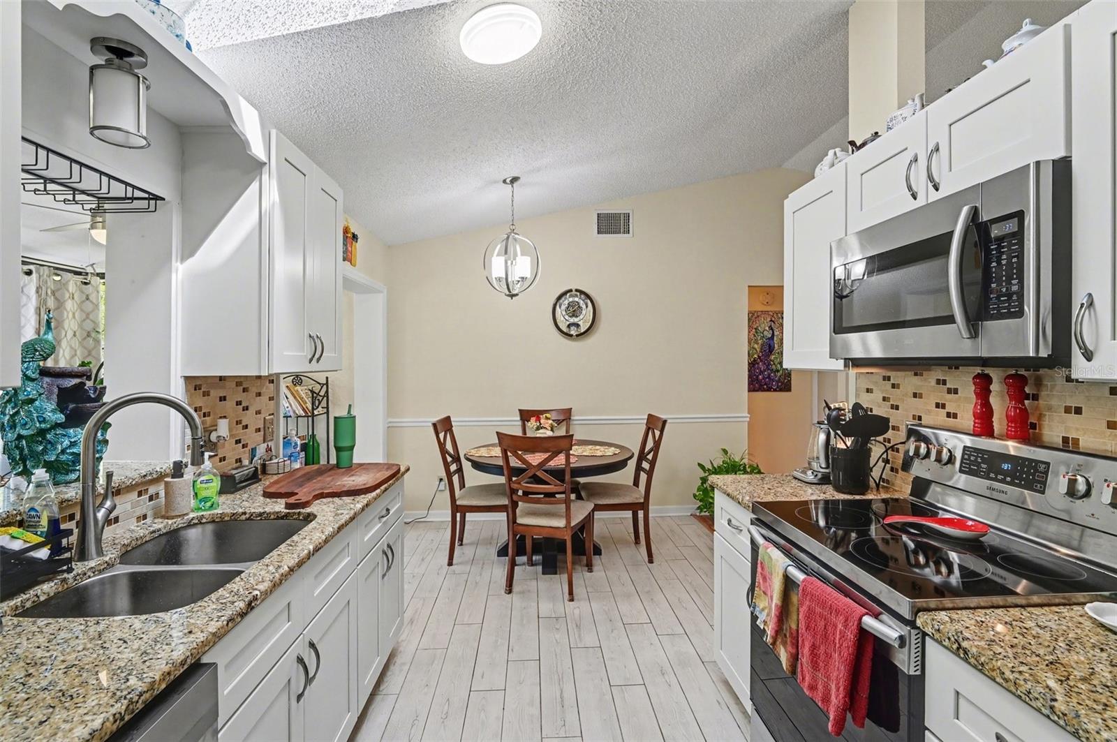 Image 13 of 30 For 12435 Orangewood Circle