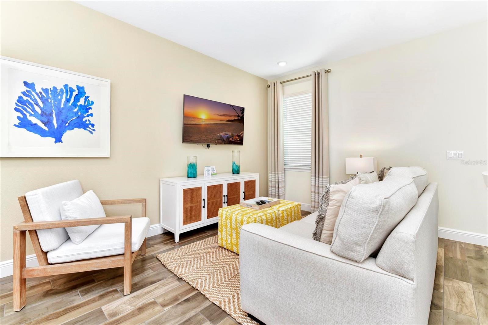 Image 13 of 87 For 8143 Coconut Place