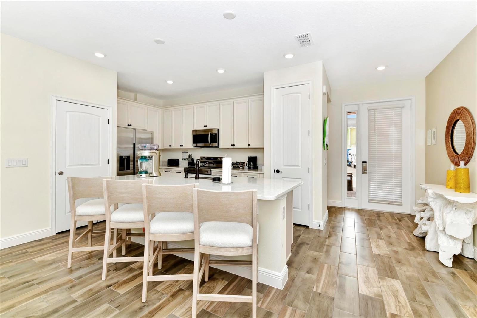 Image 18 of 87 For 8143 Coconut Place