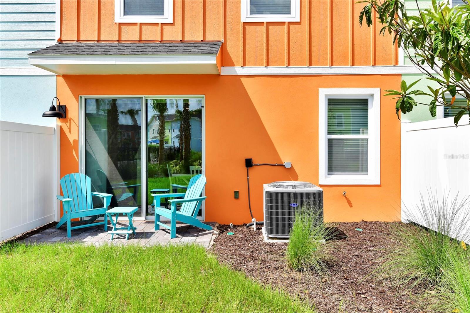 Image 38 of 87 For 8143 Coconut Place