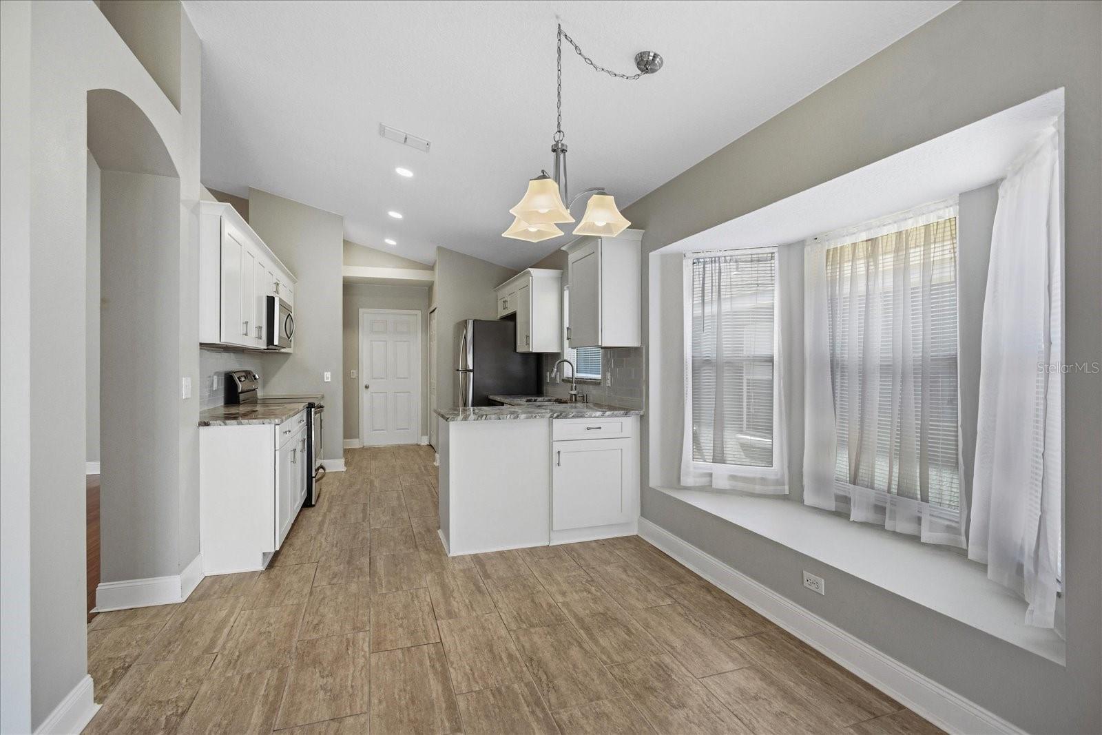 Image 11 of 23 For 235 Easton Circle