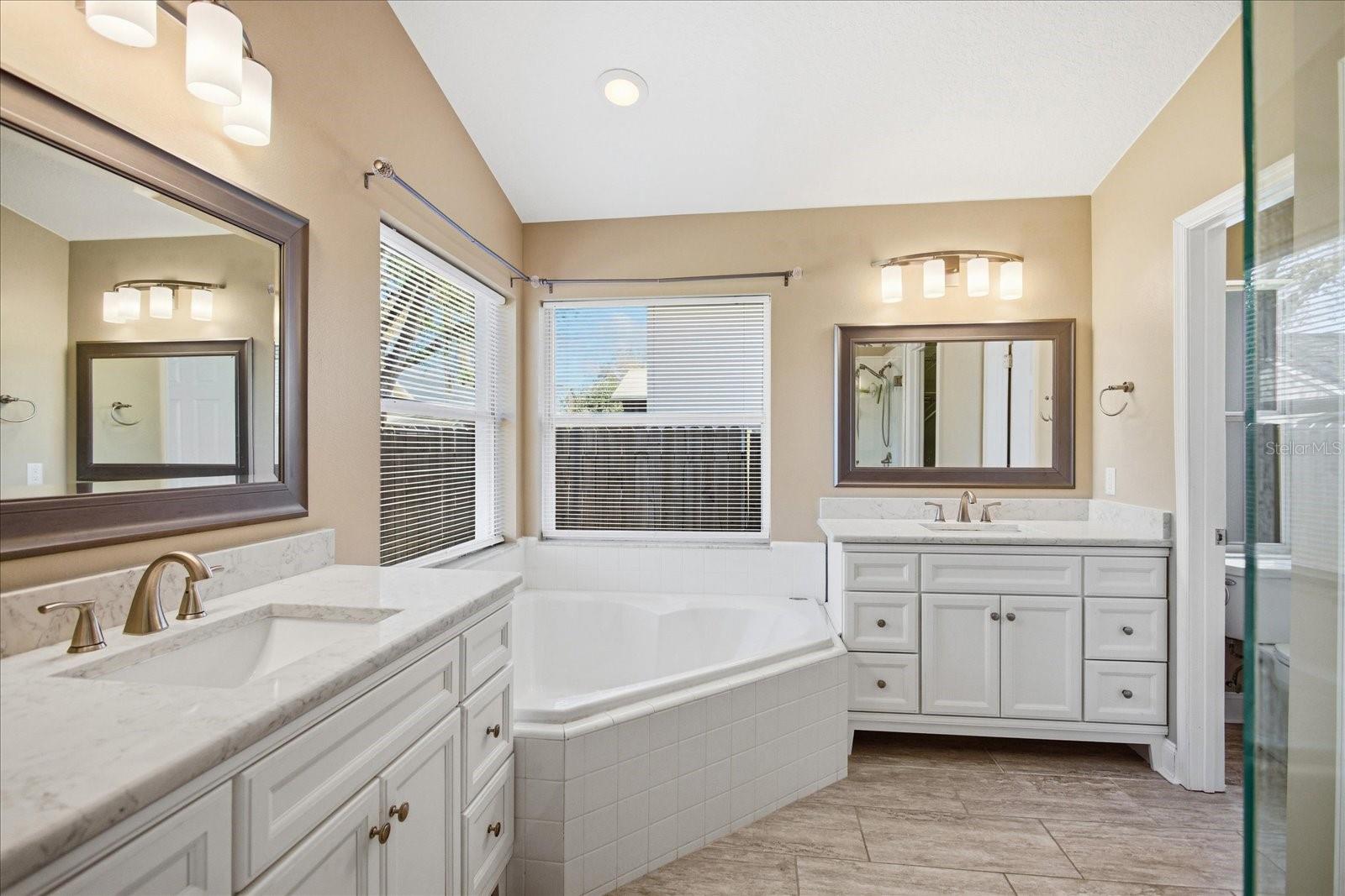 Image 16 of 23 For 235 Easton Circle