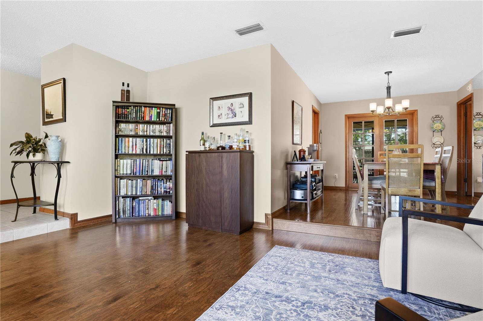 Image 15 of 53 For 302 Needles Trail