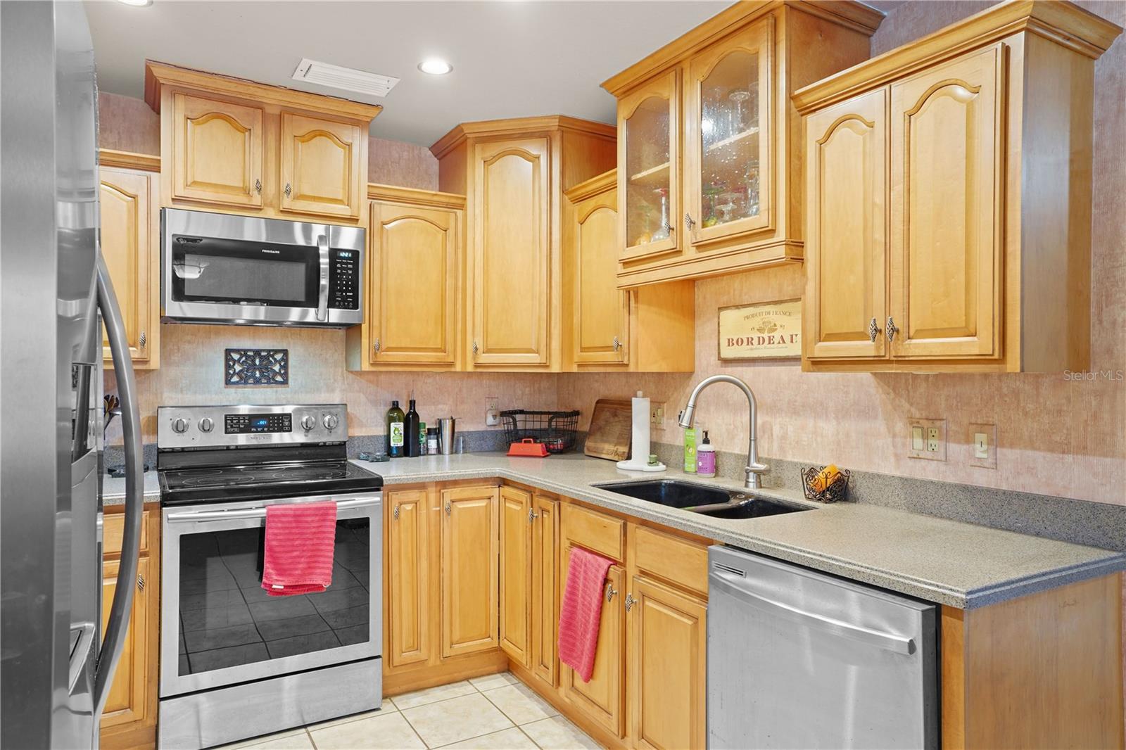 Image 18 of 53 For 302 Needles Trail