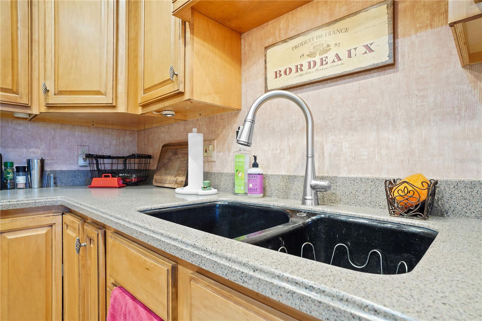 Image 20 of 53 For 302 Needles Trail