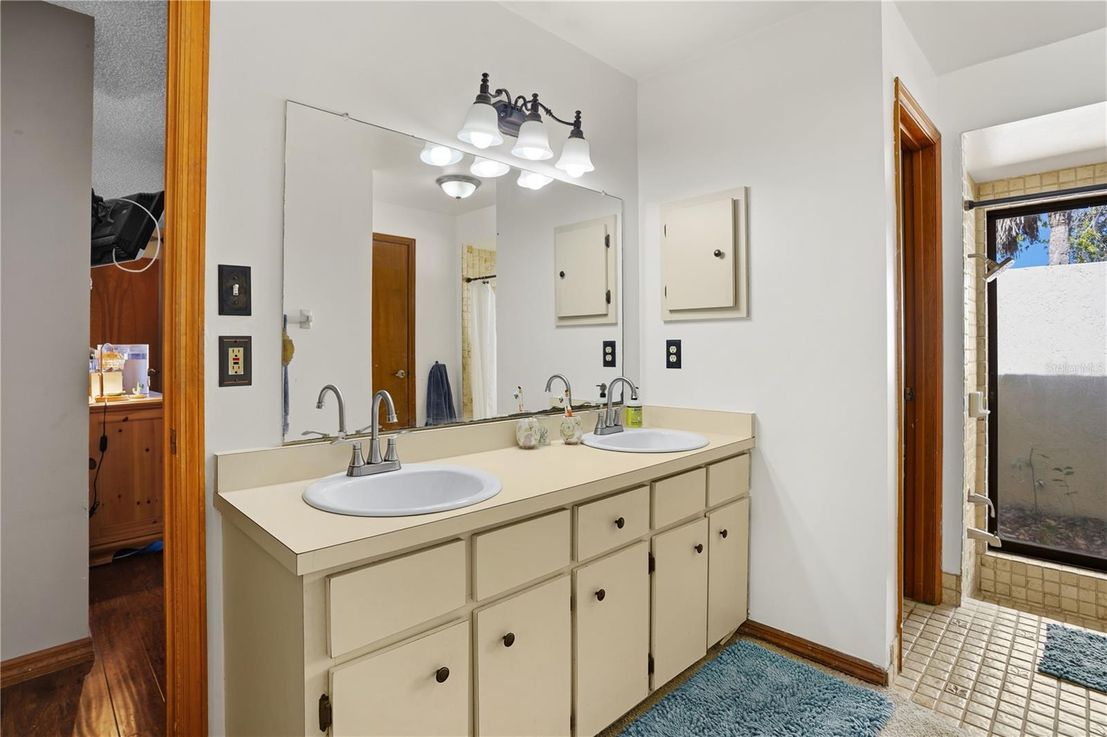 Image 27 of 53 For 302 Needles Trail