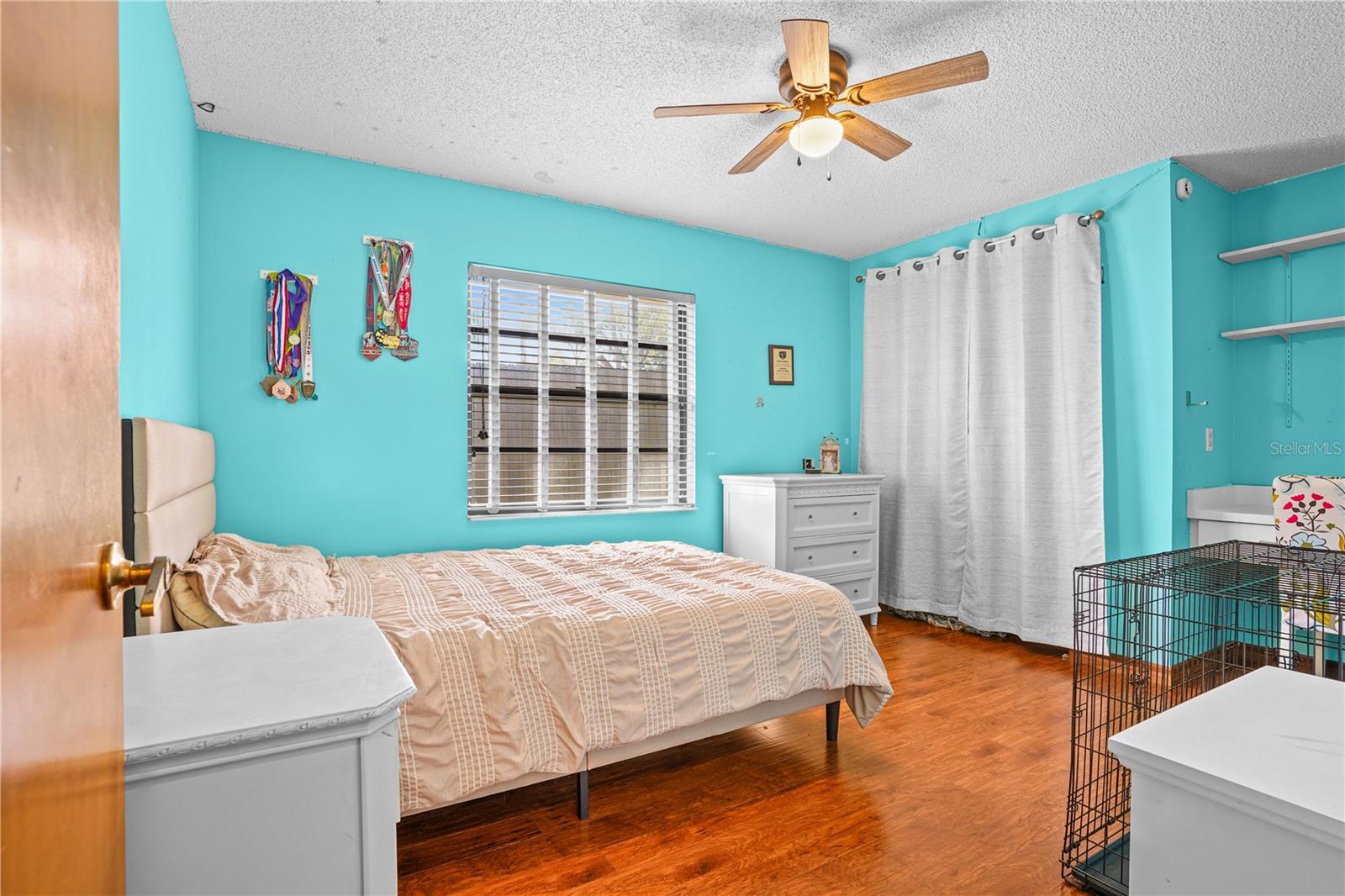 Image 35 of 53 For 302 Needles Trail