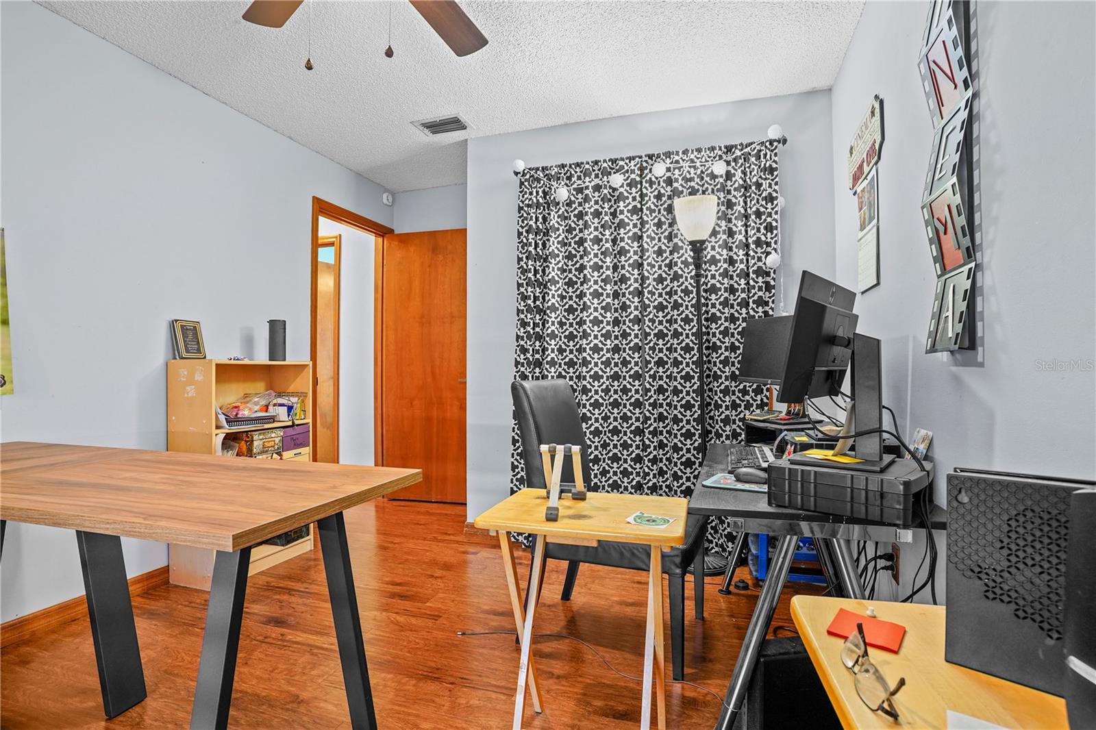 Image 39 of 53 For 302 Needles Trail