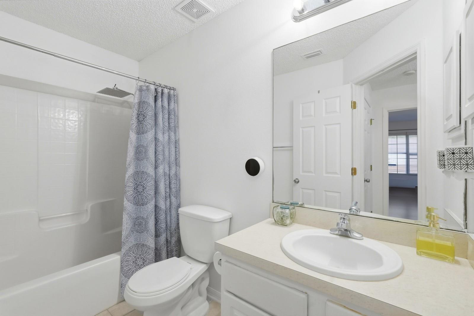 Image 36 of 52 For 6 Reybury Lane