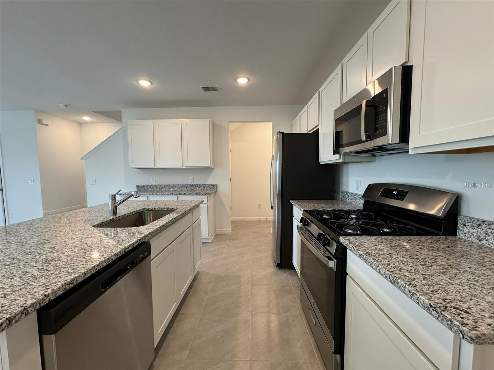 Image 10 of 25 For 14996 Windflower Alley