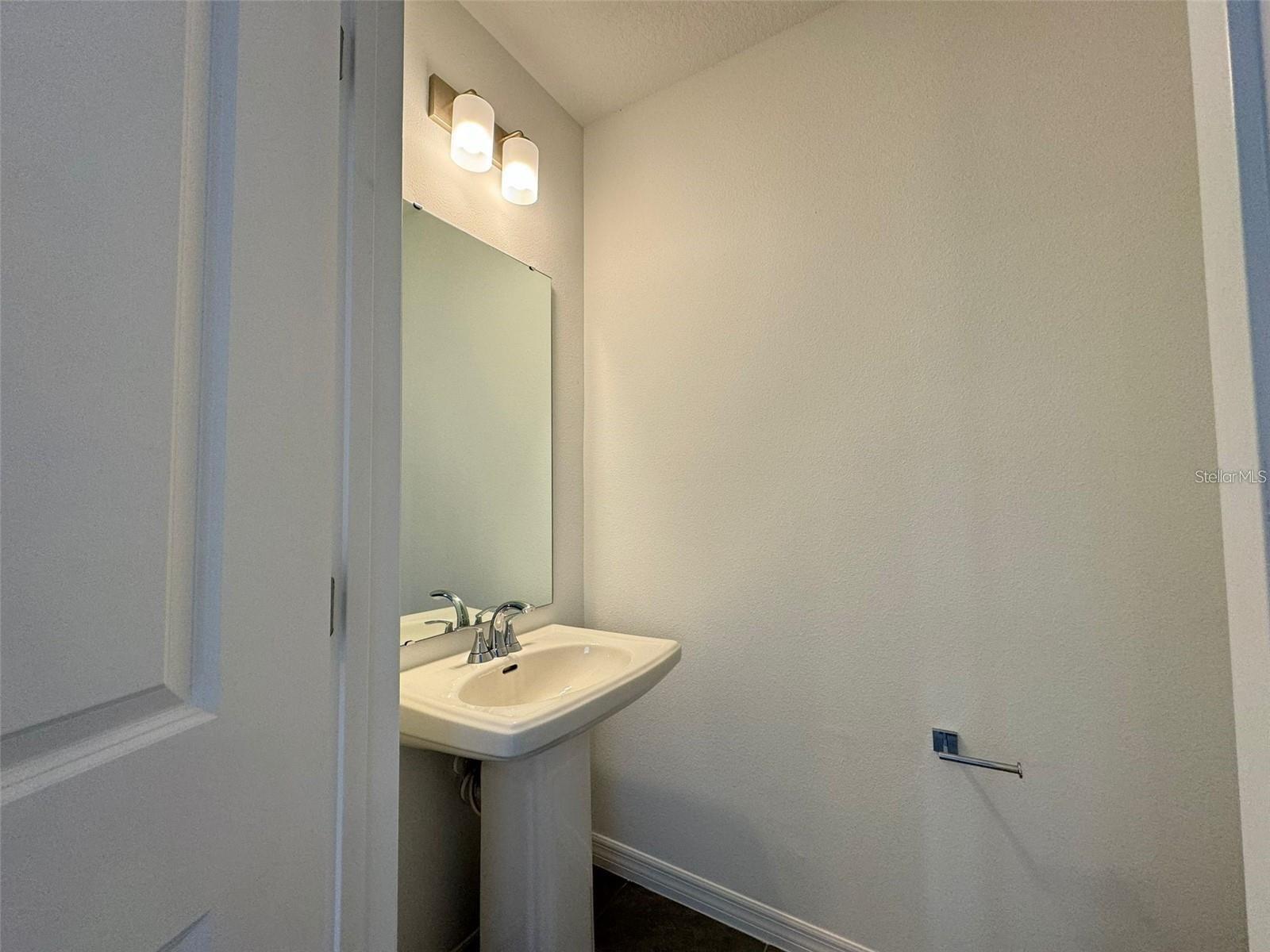 Image 19 of 25 For 14996 Windflower Alley