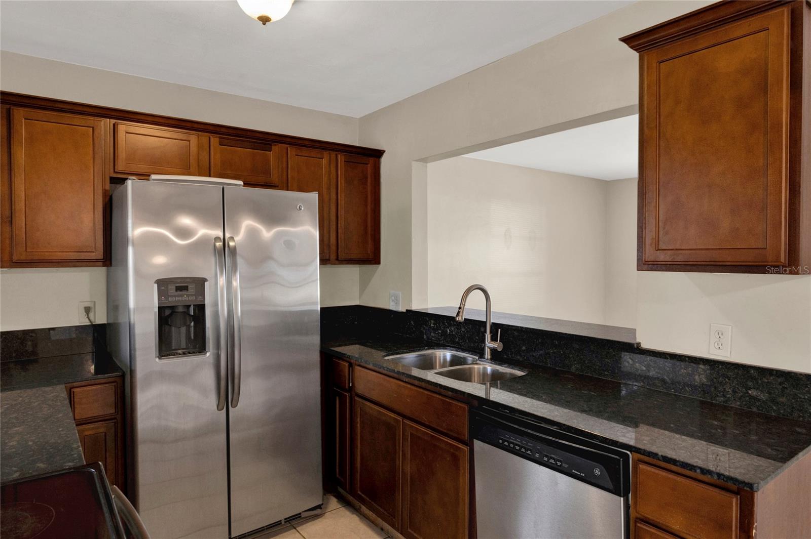 Image 13 of 37 For 1418 Valor Street