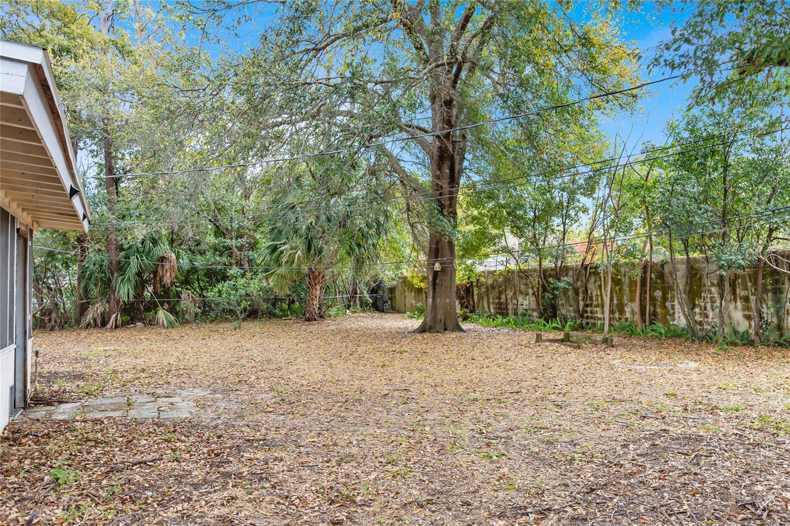 Image 31 of 37 For 1418 Valor Street