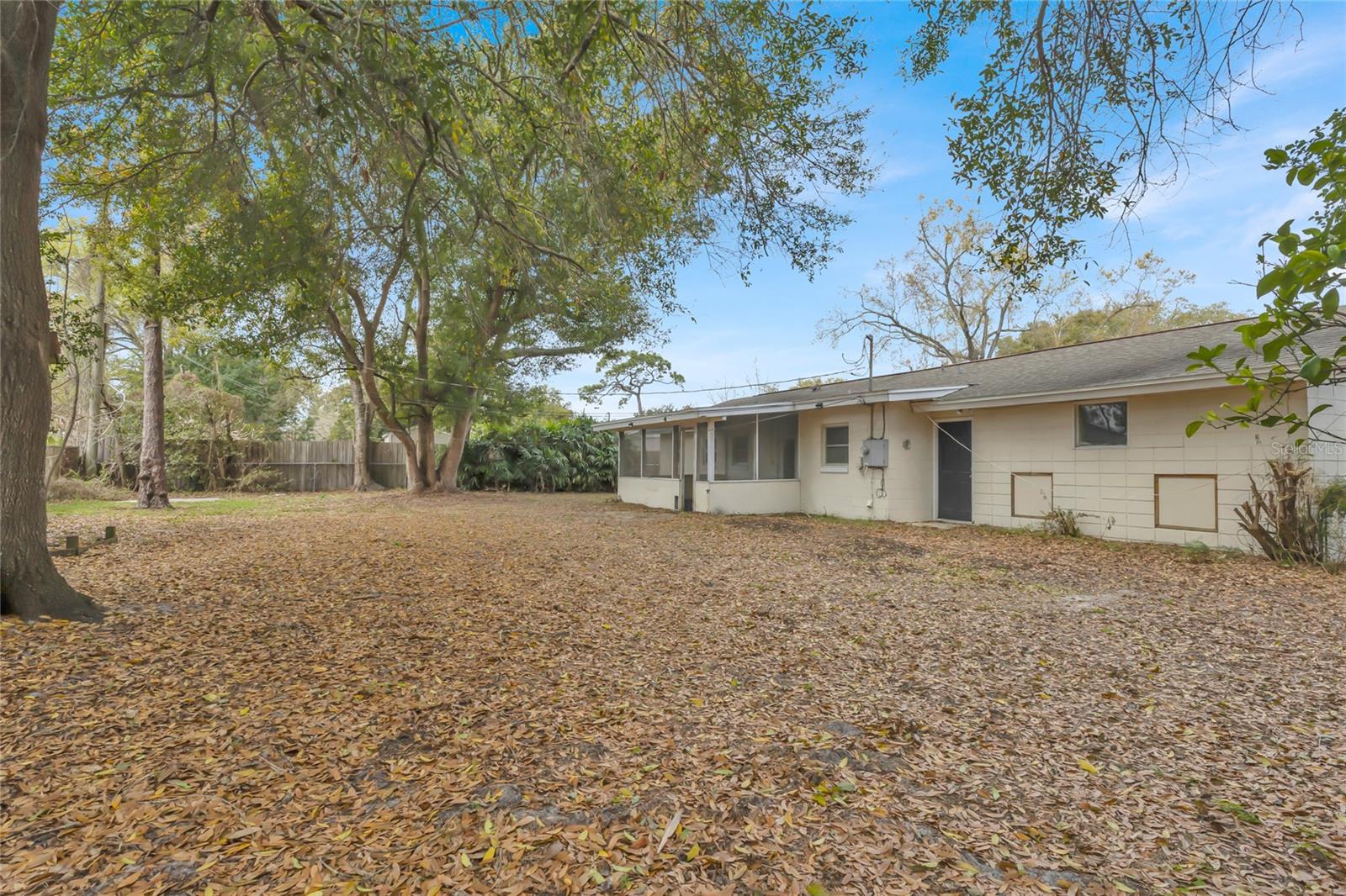 Image 35 of 37 For 1418 Valor Street