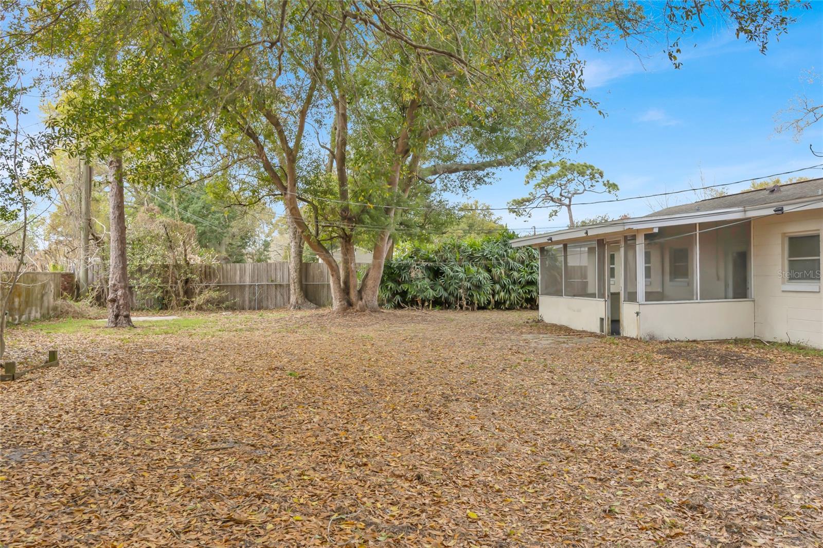 Image 36 of 37 For 1418 Valor Street