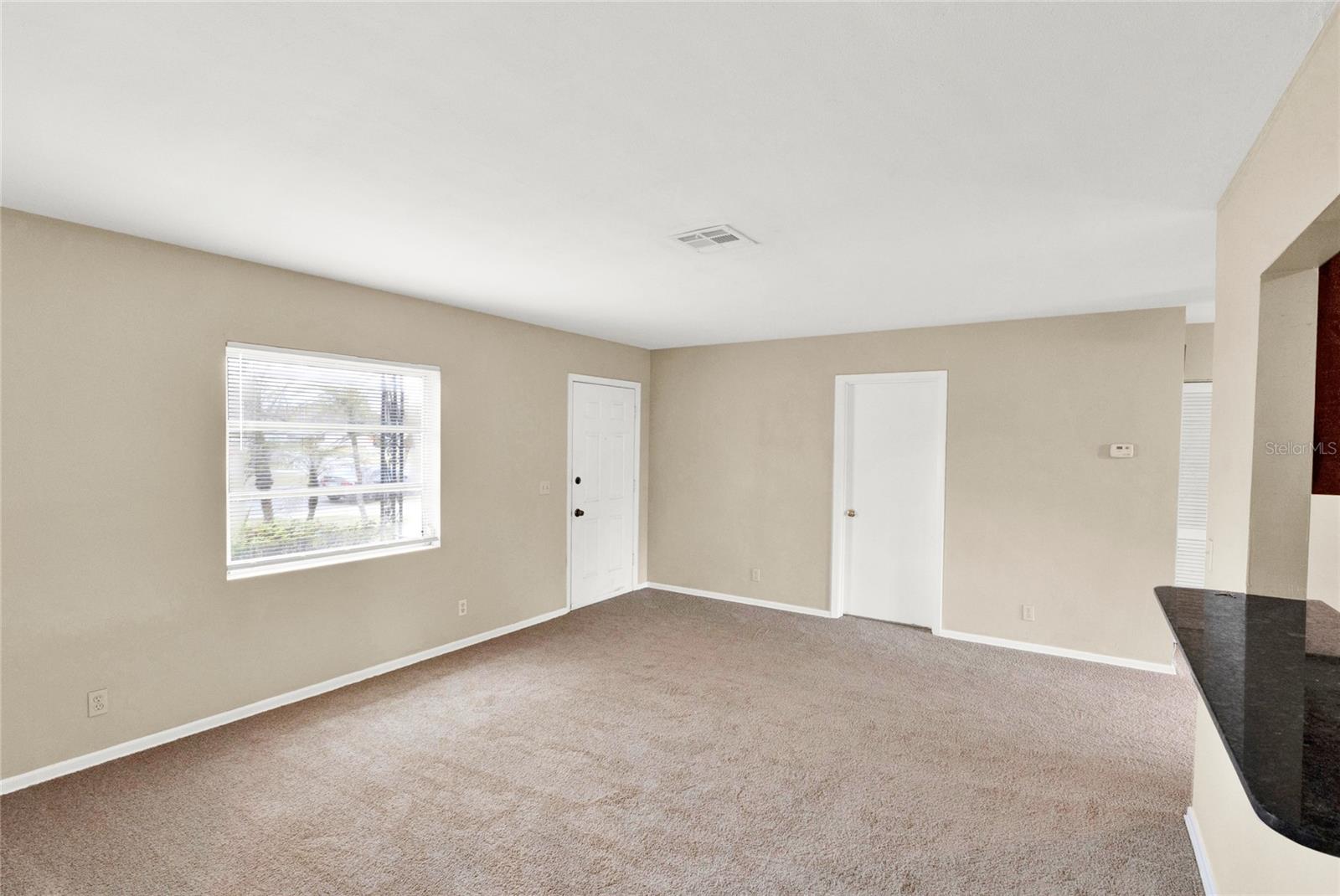 Image 6 of 37 For 1418 Valor Street