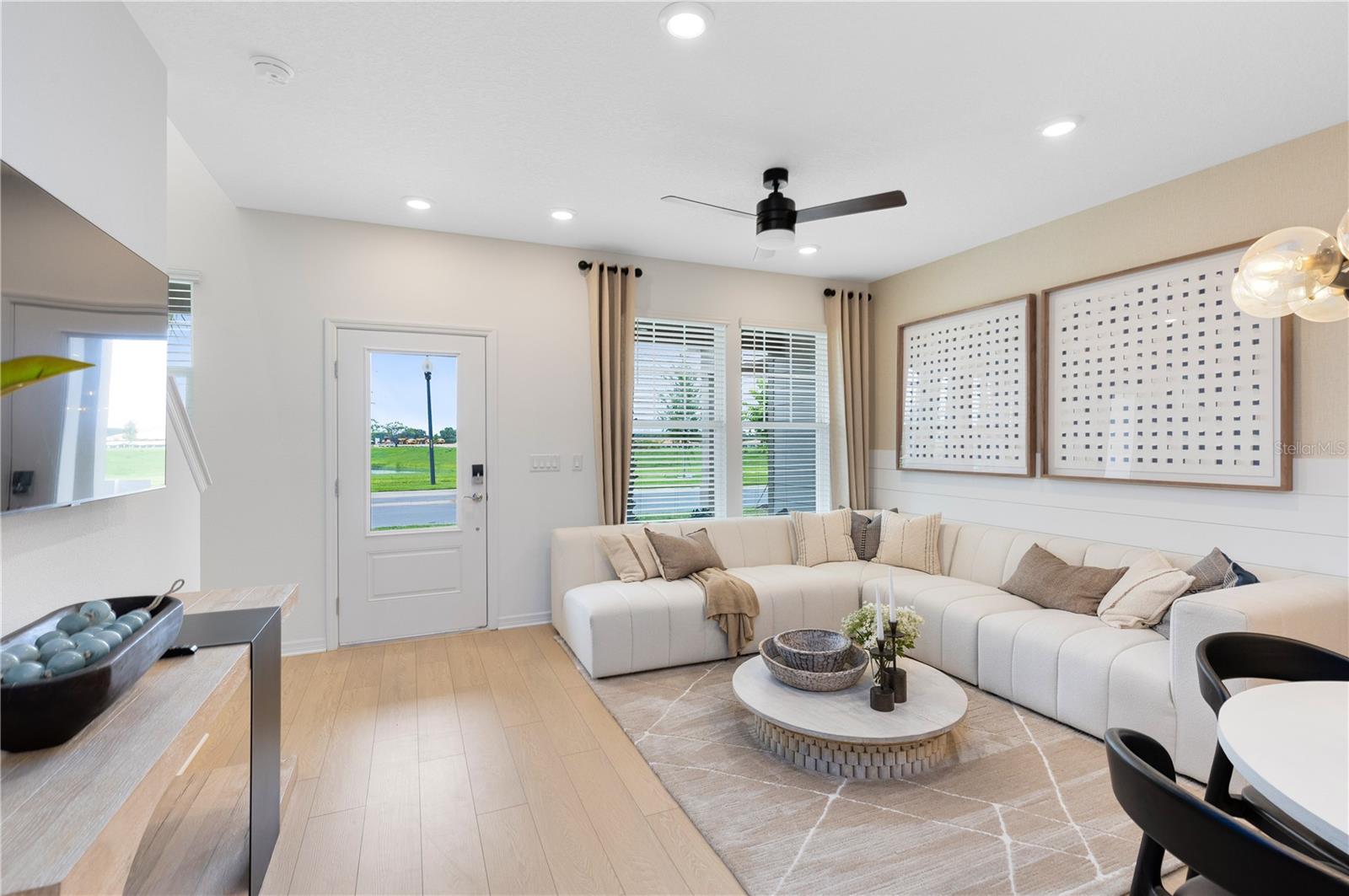 Image 10 of 24 For 2275 Southbury Drive