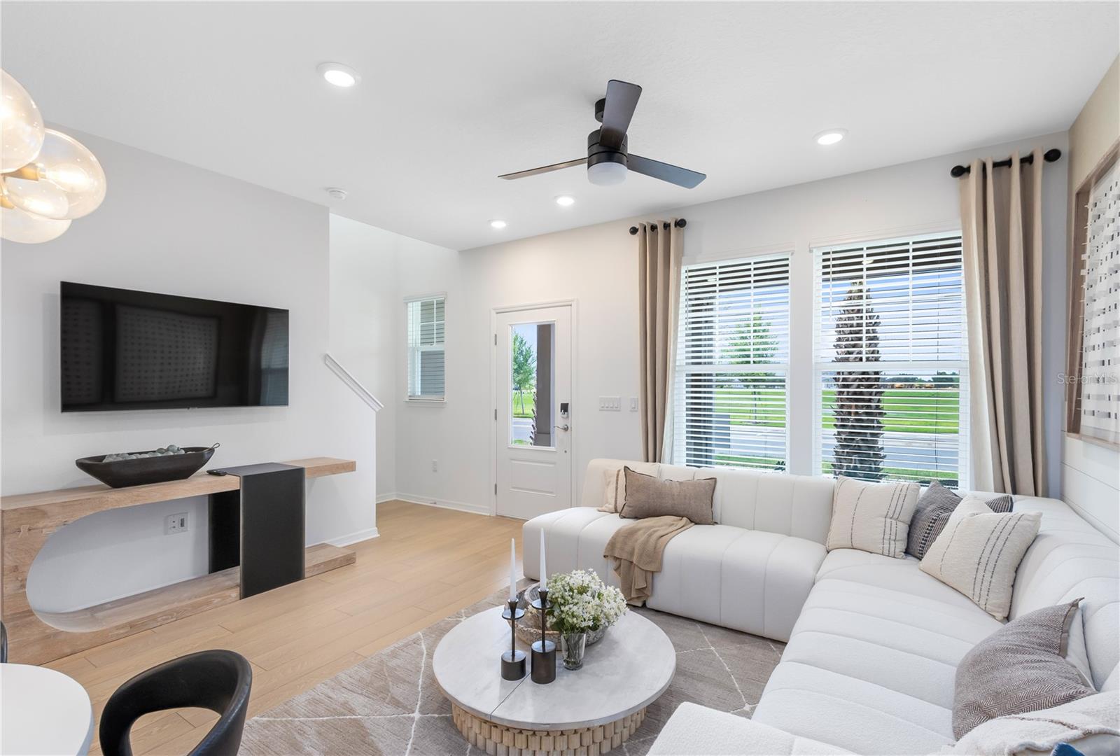 Image 9 of 24 For 2275 Southbury Drive